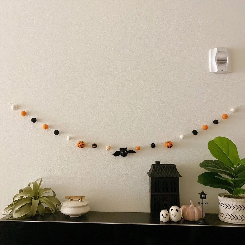LAST ONE🔥 Jack o lantern Black Feltball Halloween Garland Bat Pumpkin Felt